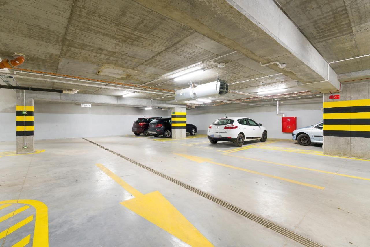 Apartments Poznan Chwaliszewo Residence With Free Garage By Noclegi Renters Esterno foto