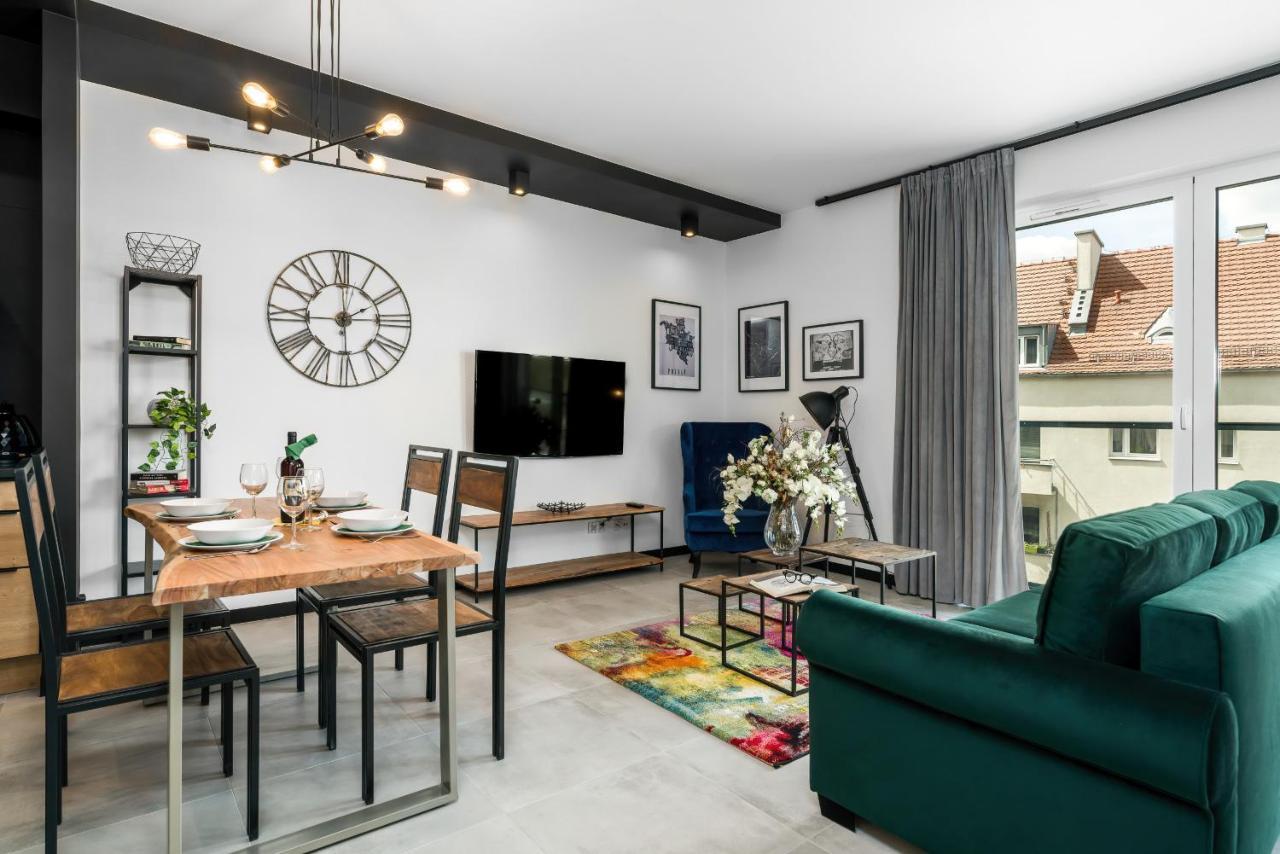 Apartments Poznan Chwaliszewo Residence With Free Garage By Noclegi Renters Esterno foto