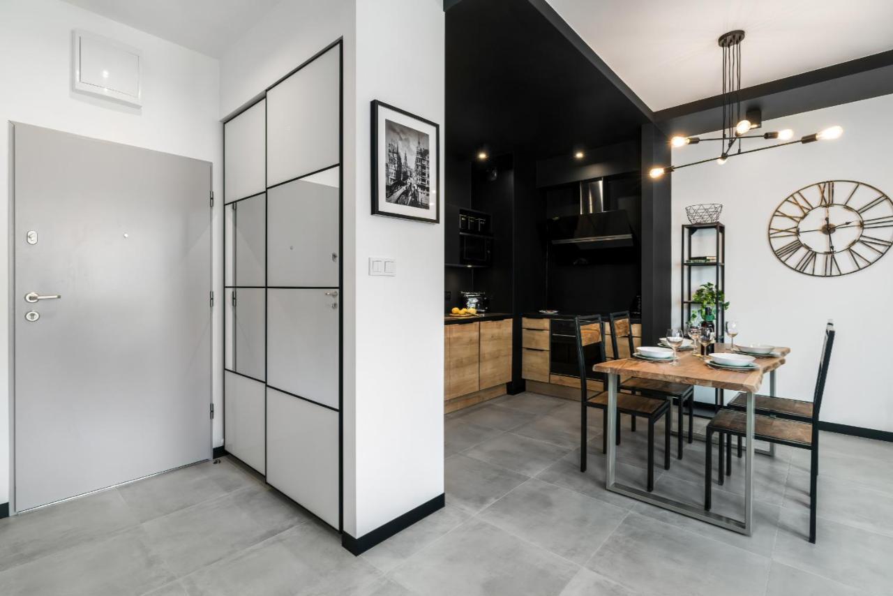 Apartments Poznan Chwaliszewo Residence With Free Garage By Noclegi Renters Esterno foto