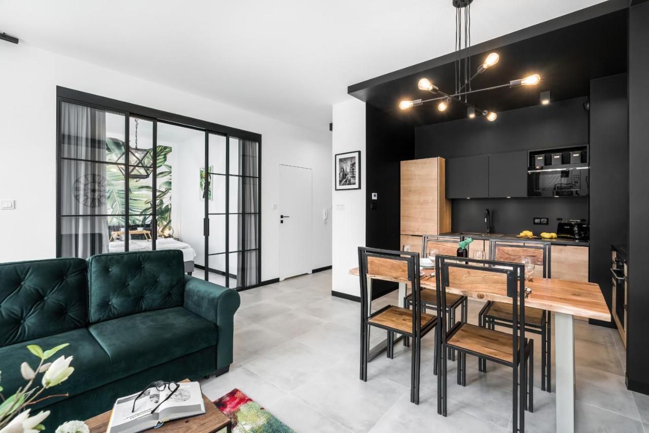 Apartments Poznan Chwaliszewo Residence With Free Garage By Noclegi Renters Esterno foto