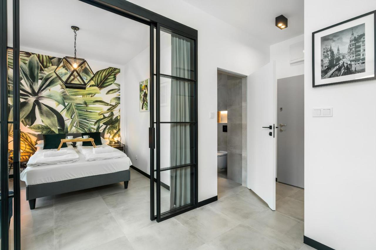 Apartments Poznan Chwaliszewo Residence With Free Garage By Noclegi Renters Esterno foto