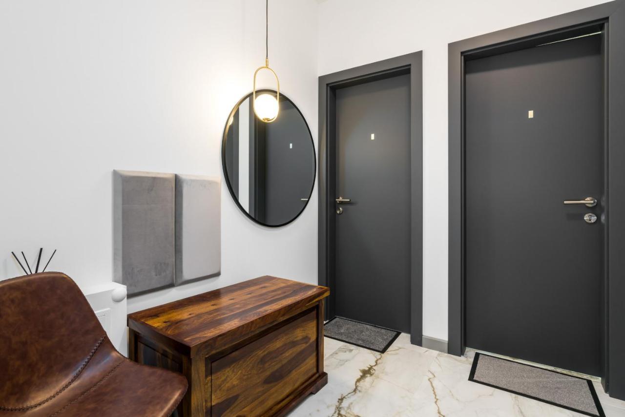 Apartments Poznan Chwaliszewo Residence With Free Garage By Noclegi Renters Esterno foto