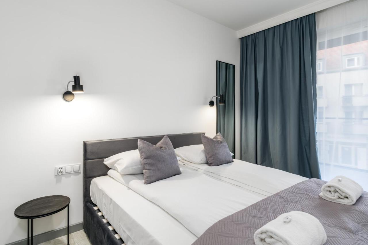 Apartments Poznan Chwaliszewo Residence With Free Garage By Noclegi Renters Esterno foto